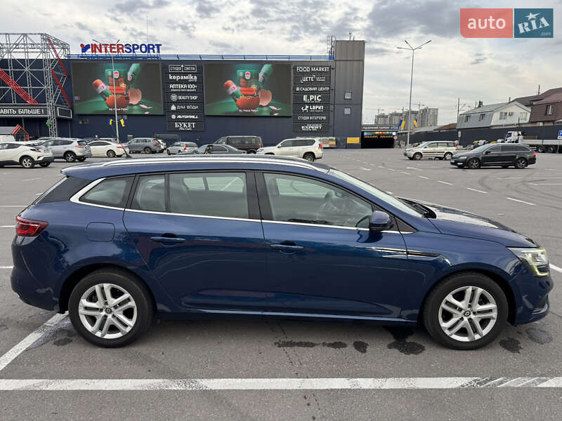 Универсал Renault Megane 2018 в Киеве