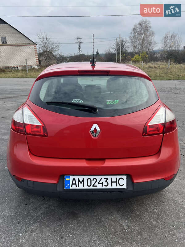 Хэтчбек Renault Megane 2011 в Звягеле