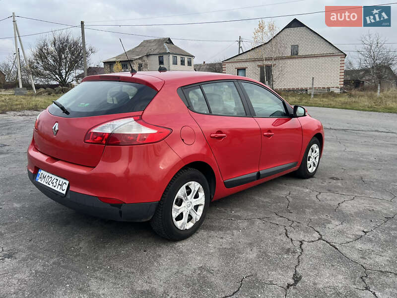 Хэтчбек Renault Megane 2011 в Звягеле