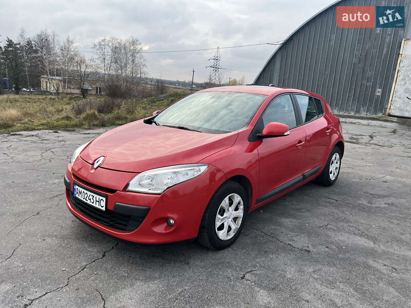 Хэтчбек Renault Megane 2011 в Звягеле