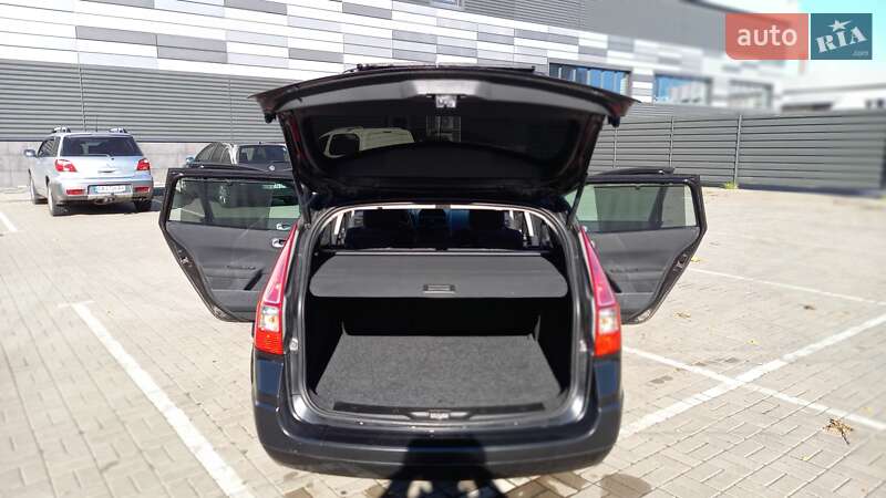 Универсал Renault Megane 2009 в Черкассах фото 23 Универсал Renault Megane 2009 в Черкассах