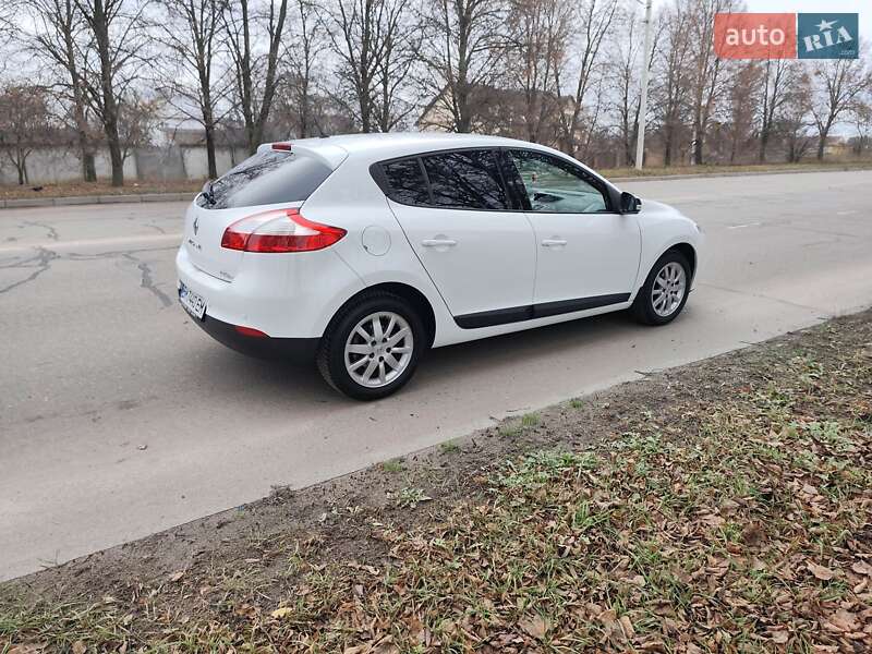 Хэтчбек Renault Megane 2011 в Сумах