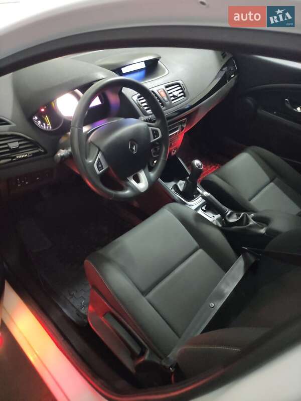 Хэтчбек Renault Megane 2011 в Сумах