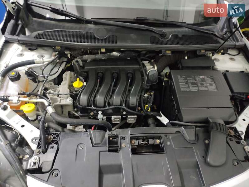 Хэтчбек Renault Megane 2011 в Сумах