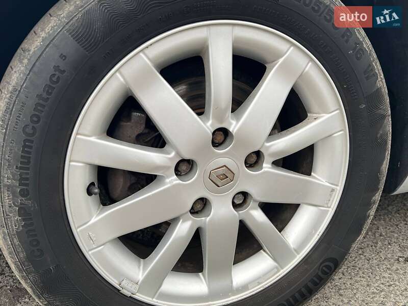 Универсал Renault Megane 2010 в Лубнах фото 28 Универсал Renault Megane 2010 в Лубнах