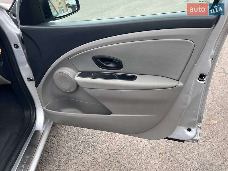 Универсал Renault Megane 2010 в Лубнах фото 50 Универсал Renault Megane 2010 в Лубнах