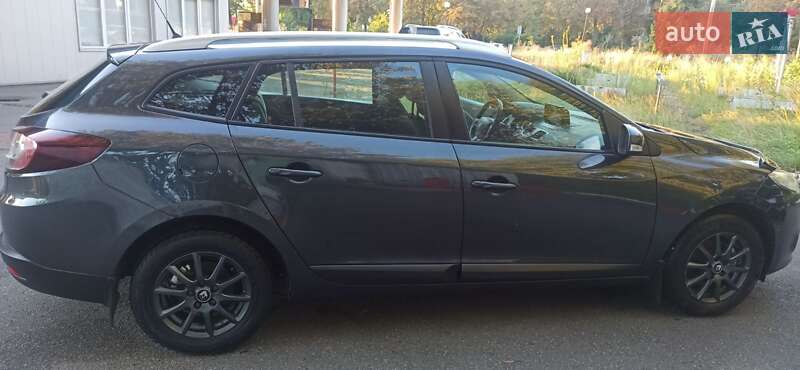 Универсал Renault Megane 2010 в Глухове