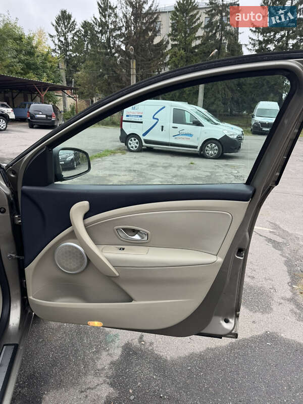 Универсал Renault Megane 2010 в Хмельницком фото 28 Универсал Renault Megane 2010 в Хмельницком