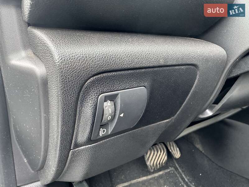 Универсал Renault Megane 2017 в Киеве фото 17 Универсал Renault Megane 2017 в Киеве