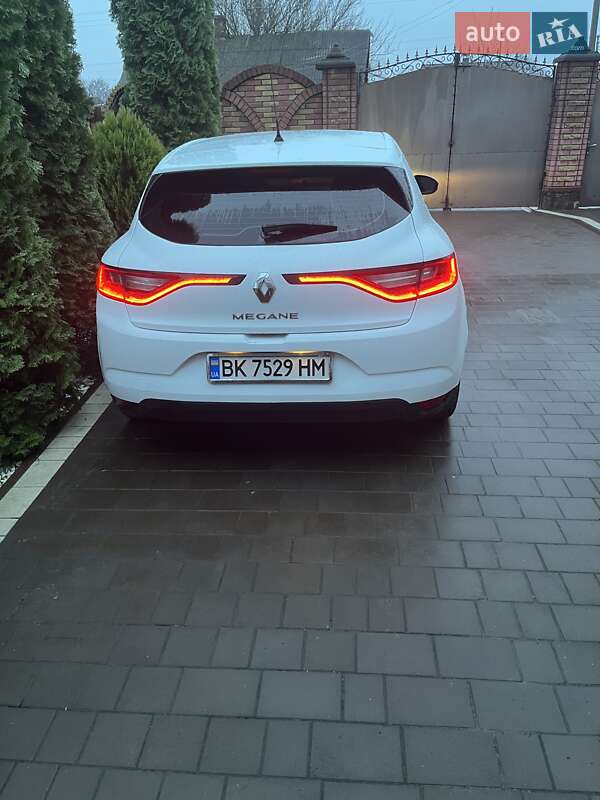 Хэтчбек Renault Megane 2016 в Степани фото 3 Хэтчбек Renault Megane 2016 в Степани