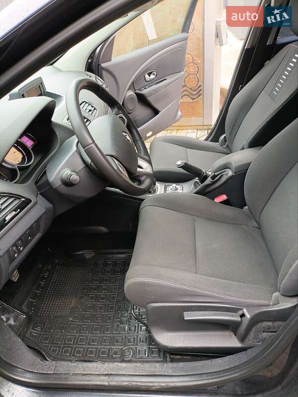 Хэтчбек Renault Megane 2011 в Каменец-Подольском