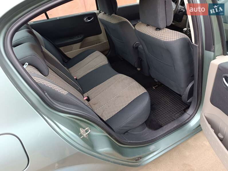 Седан Renault Megane 2004 в Тернополе фото 4 Седан Renault Megane 2004 в Тернополе