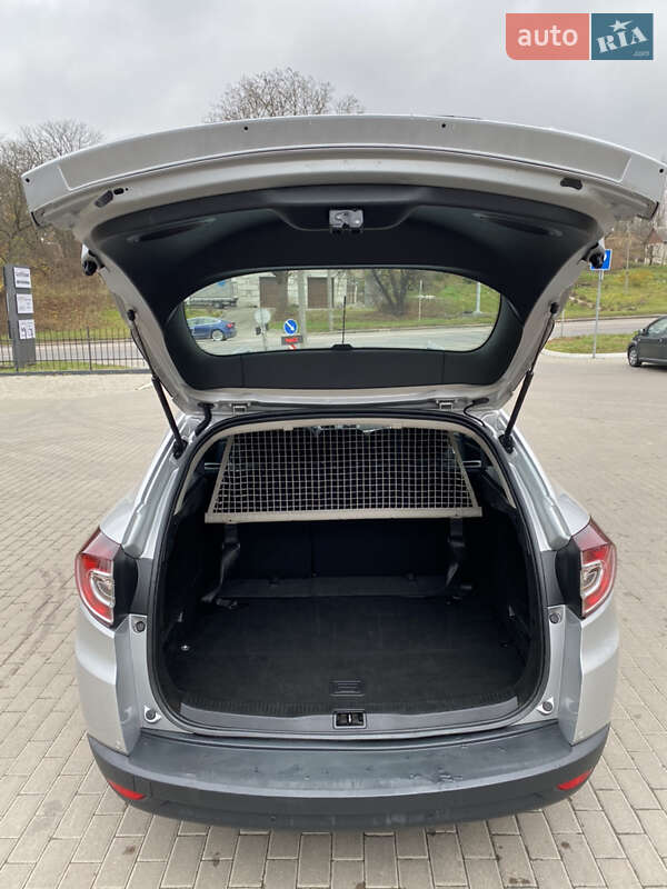 Универсал Renault Megane 2011 в Ровно фото 12 Универсал Renault Megane 2011 в Ровно