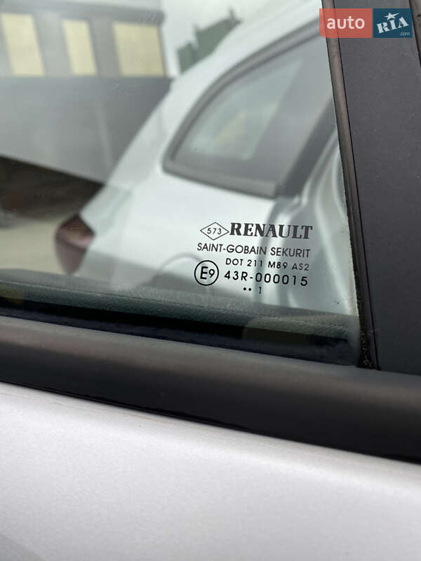 Универсал Renault Megane 2011 в Ровно фото 19 Универсал Renault Megane 2011 в Ровно