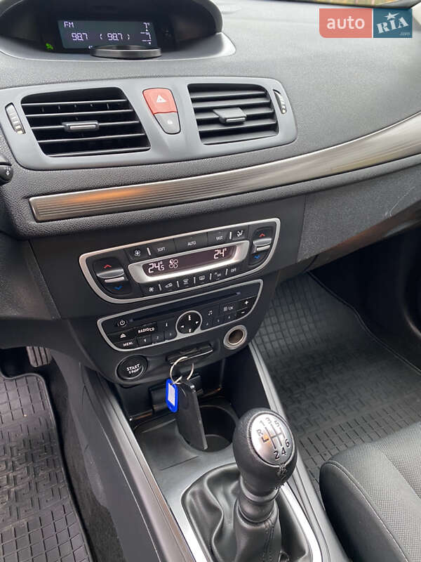 Универсал Renault Megane 2011 в Ровно фото 32 Универсал Renault Megane 2011 в Ровно