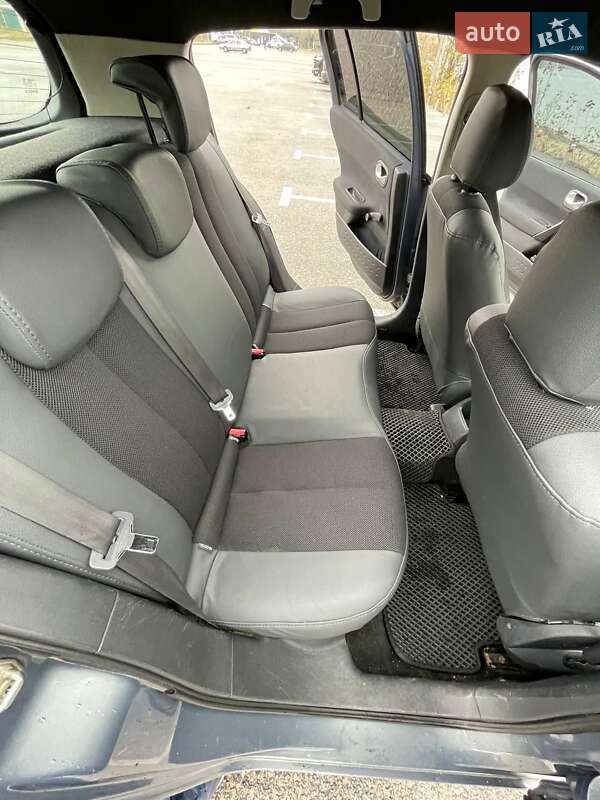 Хэтчбек Renault Megane 2006 в Киеве