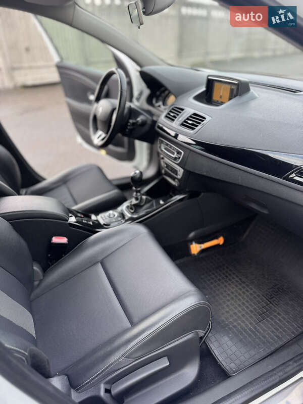 Универсал Renault Megane 2013 в Киеве фото 16 Универсал Renault Megane 2013 в Киеве
