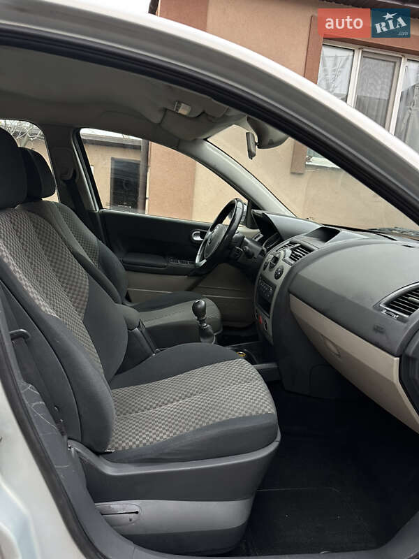 Хэтчбек Renault Megane 2004 в Черкассах фото 10 Хэтчбек Renault Megane 2004 в Черкассах