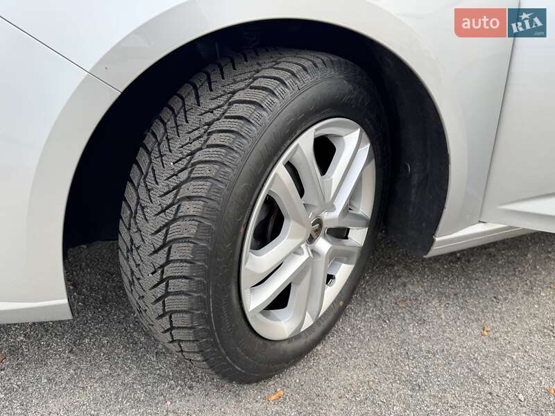 Универсал Renault Megane 2018 в Днепре фото 17 Универсал Renault Megane 2018 в Днепре