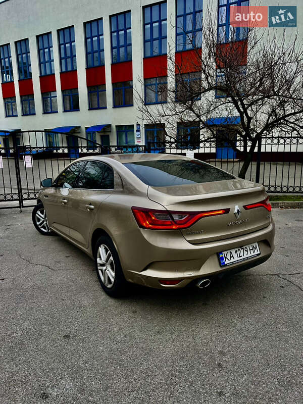 Седан Renault Megane 2018 в Киеве фото 6 Седан Renault Megane 2018 в Киеве