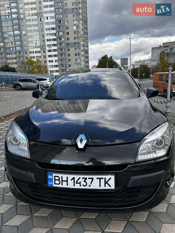 Универсал Renault Megane 2012 в Великодолинском