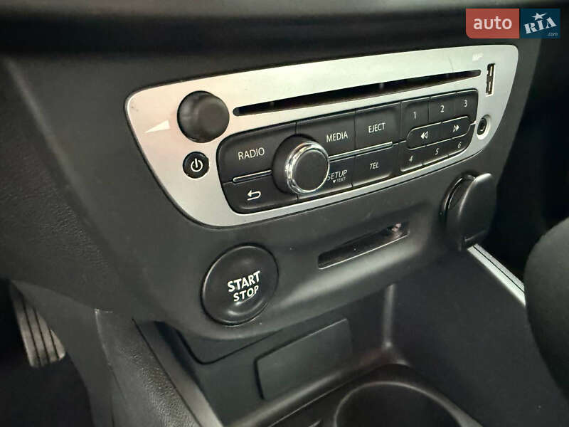 Хэтчбек Renault Megane 2014 в Коломые фото 33 Хэтчбек Renault Megane 2014 в Коломые