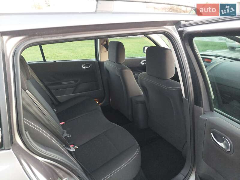 Универсал Renault Megane 2005 в Монастыриске фото 9 Универсал Renault Megane 2005 в Монастыриске