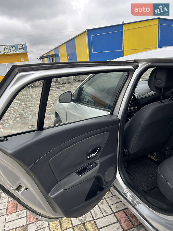 Универсал Renault Megane 2012 в Житомире фото 13 Универсал Renault Megane 2012 в Житомире