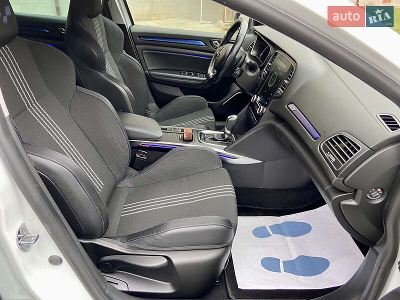 Хетчбек Renault Megane 2017 в Умані фото 53 Хетчбек Renault Megane 2017 в Умані