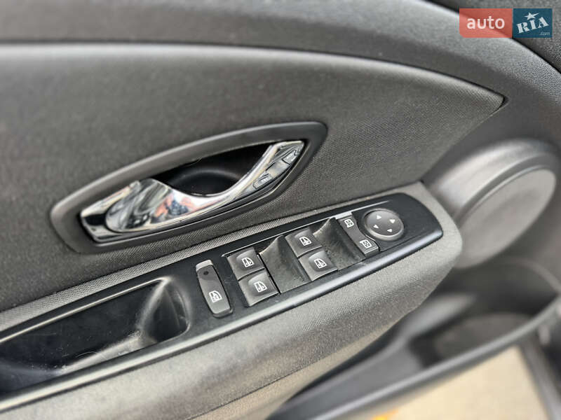 Універсал Renault Megane 2011 в Києві фото 14 Універсал Renault Megane 2011 в Києві