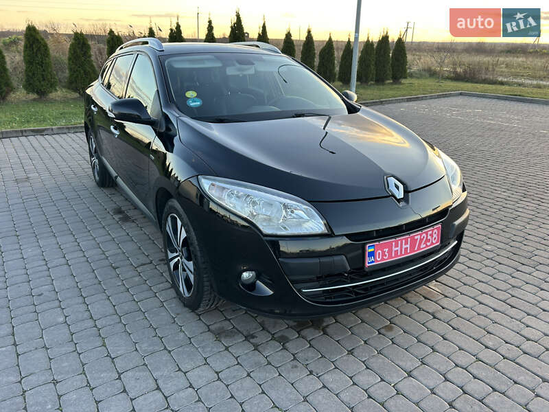 Универсал Renault Megane 2011 в Городке