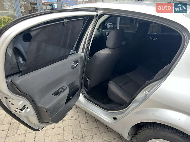 Седан Renault Megane 2007 в Черкасах фото 54 Седан Renault Megane 2007 в Черкасах