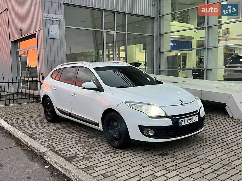 Универсал Renault Megane 2013 в Полтаве фото 6 Универсал Renault Megane 2013 в Полтаве