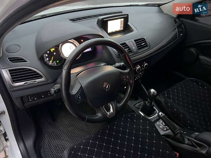 Универсал Renault Megane 2013 в Полтаве фото 16 Универсал Renault Megane 2013 в Полтаве