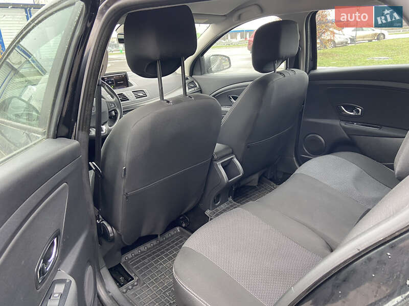 Универсал Renault Megane 2014 в Полтаве фото 10 Универсал Renault Megane 2014 в Полтаве
