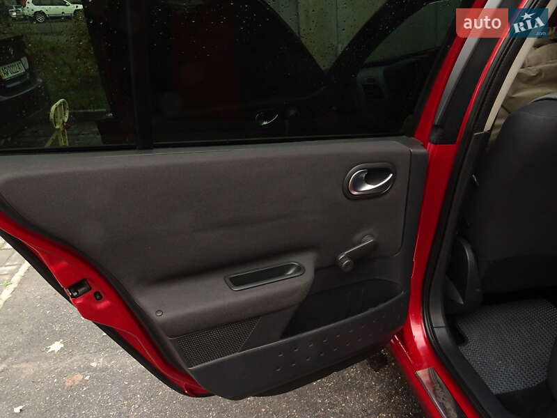 Седан Renault Megane 2006 в Запоріжжі фото 10 Седан Renault Megane 2006 в Запоріжжі