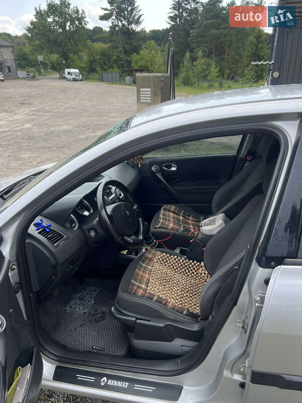 Седан Renault Megane 2005 в Львове