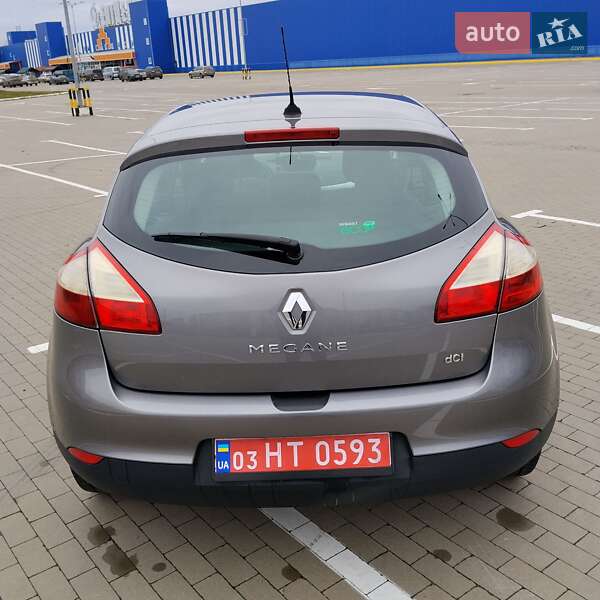 Хэтчбек Renault Megane 2011 в Сумах