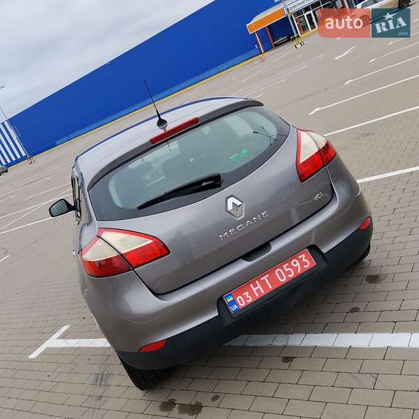 Хэтчбек Renault Megane 2011 в Сумах
