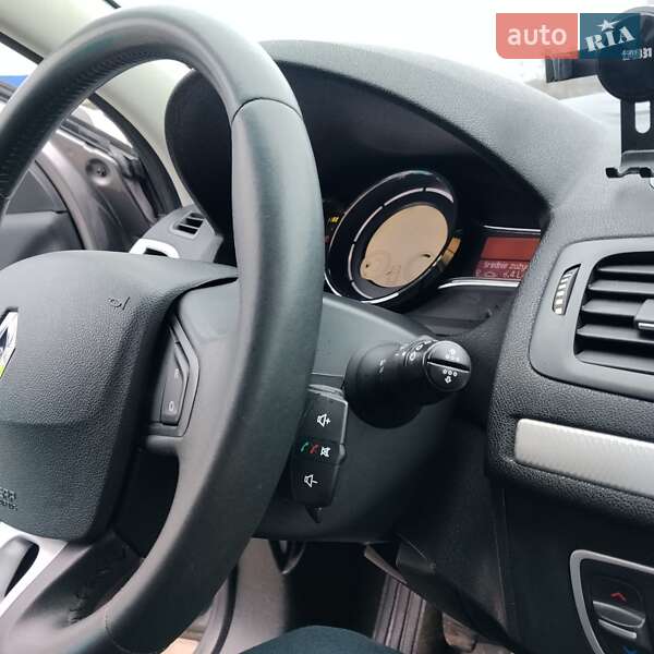 Хэтчбек Renault Megane 2011 в Сумах