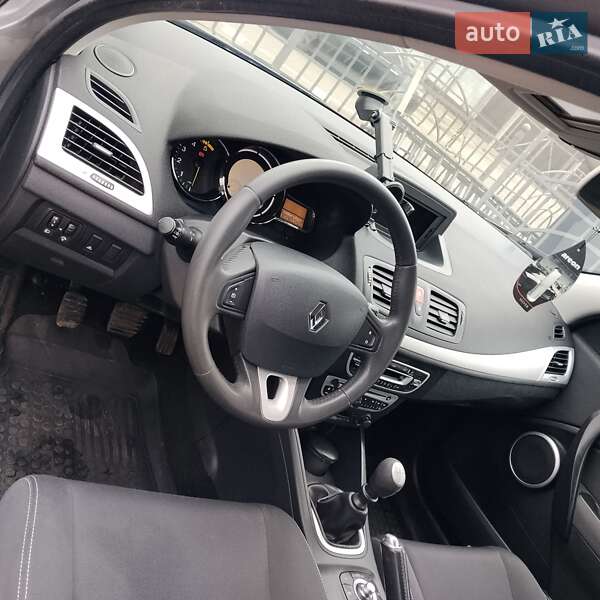 Хэтчбек Renault Megane 2011 в Сумах