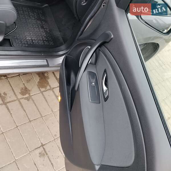 Хэтчбек Renault Megane 2011 в Сумах