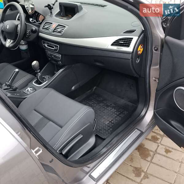 Хэтчбек Renault Megane 2011 в Сумах