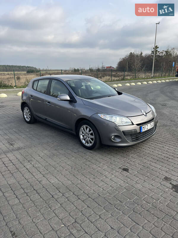 Хэтчбек Renault Megane 2011 в Радивилове