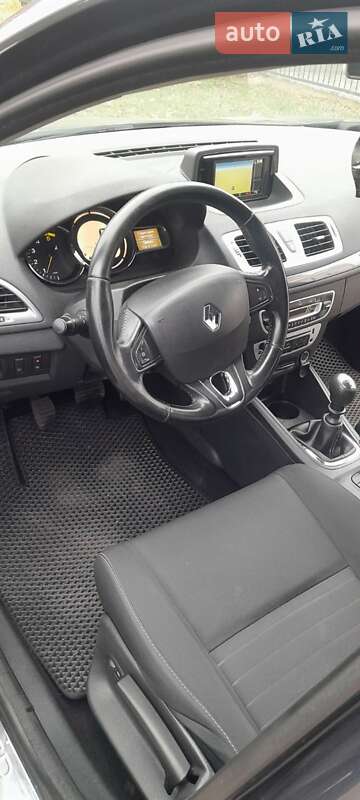 Универсал Renault Megane 2016 в Краснограде фото 9 Универсал Renault Megane 2016 в Краснограде