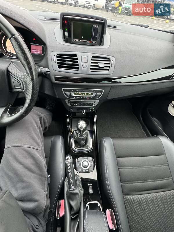 Универсал Renault Megane 2014 в Киеве фото 33 Универсал Renault Megane 2014 в Киеве