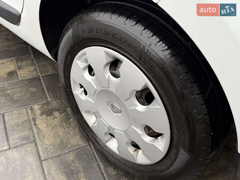 Хэтчбек Renault Megane 2011 в Луцке фото 12 Хэтчбек Renault Megane 2011 в Луцке