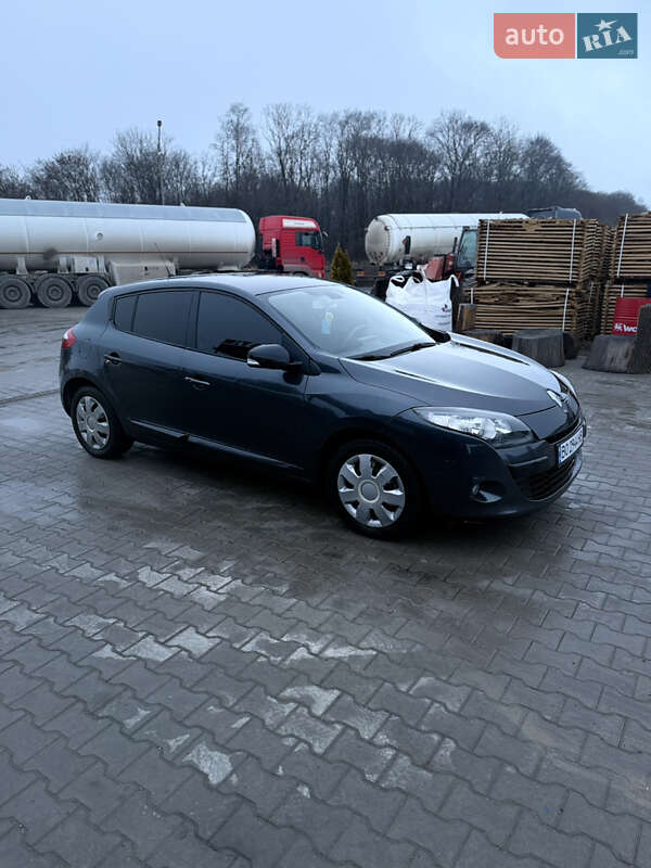 Хэтчбек Renault Megane 2011 в Тернополе