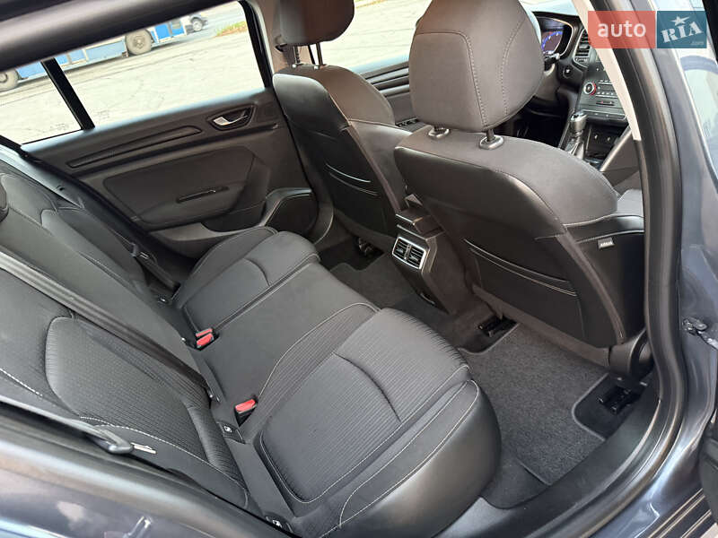 Универсал Renault Megane 2020 в Днепре фото 52 Универсал Renault Megane 2020 в Днепре