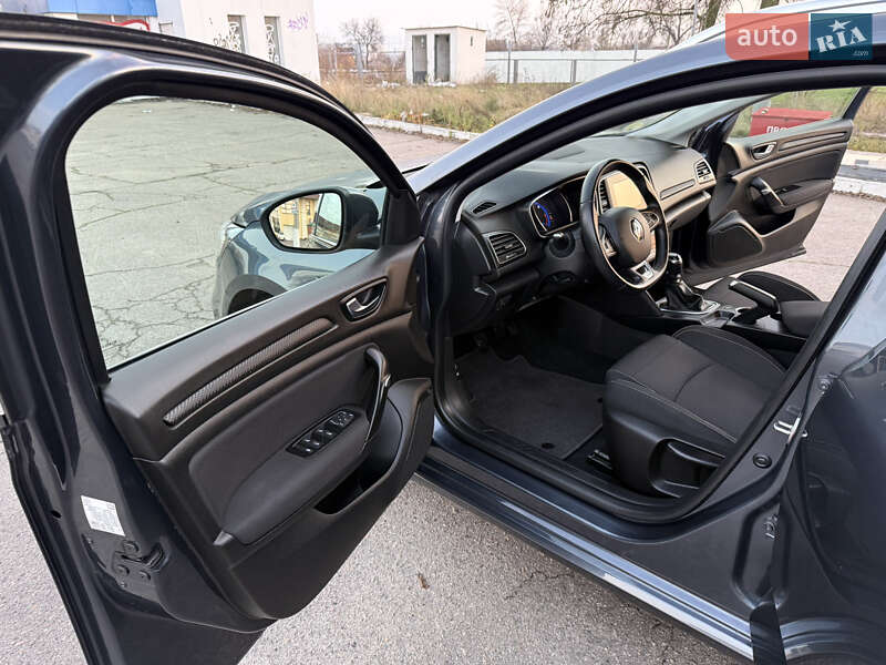 Универсал Renault Megane 2020 в Днепре фото 71 Универсал Renault Megane 2020 в Днепре